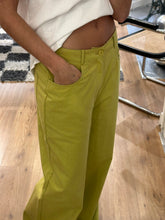 Cargar imagen en el visor de la galería, Pantalón Lemon
