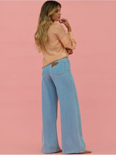 Cargar imagen en el visor de la galería, Light wash wide-leg jeans
